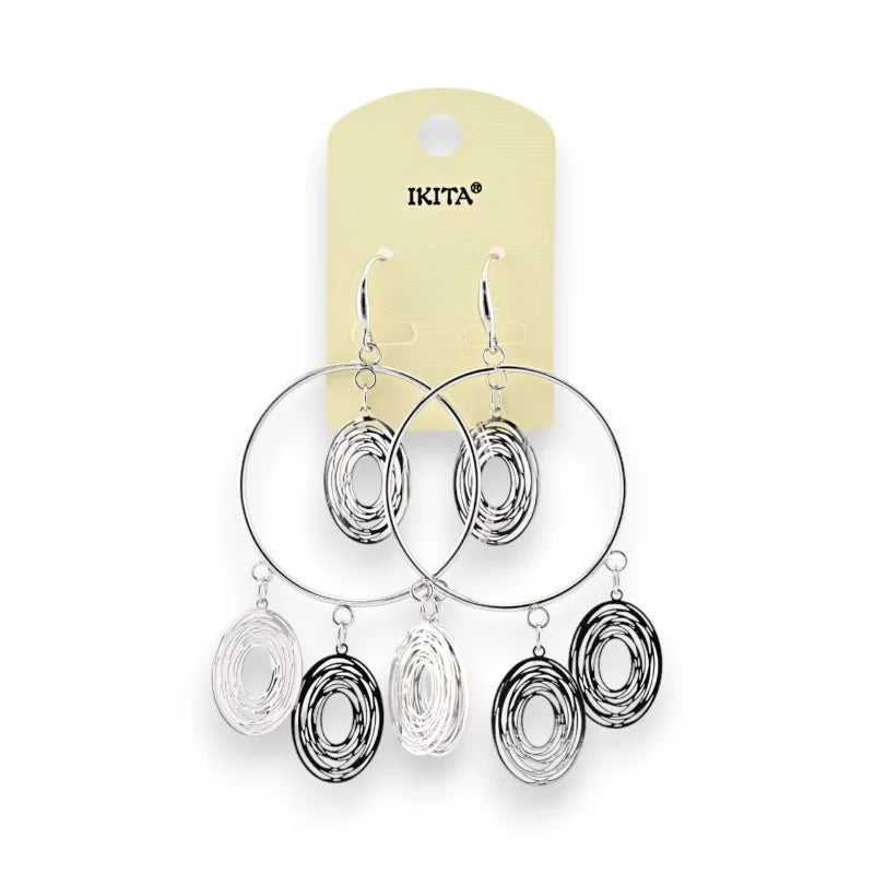 Boucles d'oreilles pendant argenté de chez Ikita