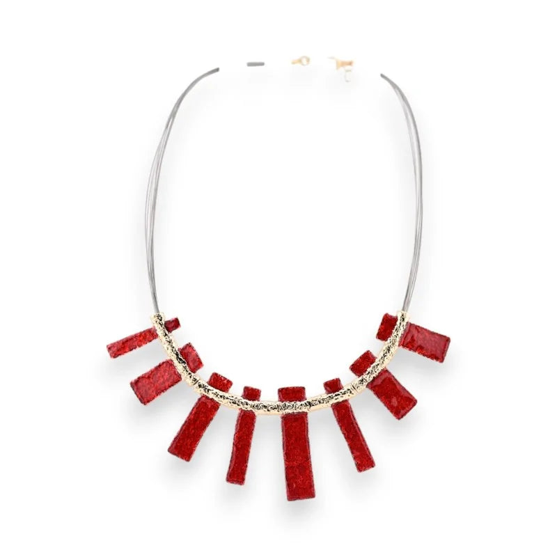 Collier ethnique doré avec pendentifs rectangulaires rouges, style moderne et bohème
