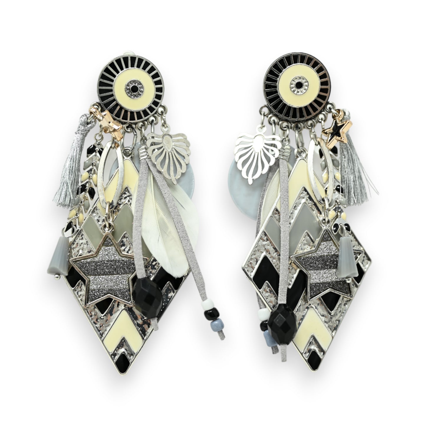 Boucles d'oreilles clip médaillon losange zig zag noir et gris