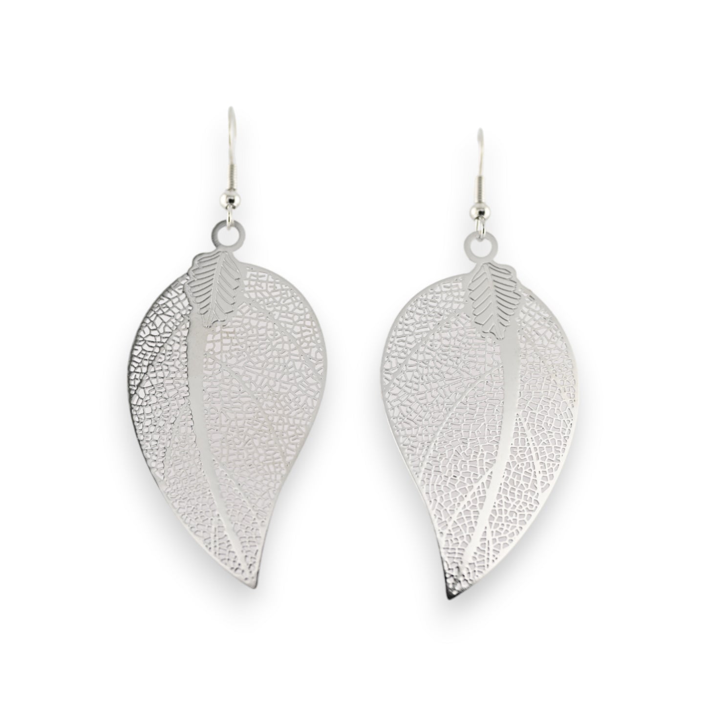 Boucles d'oreilles en métal argenté motif feuille