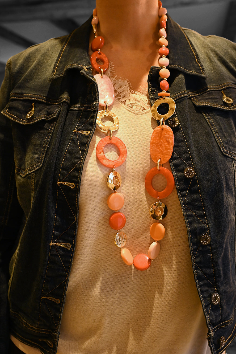 Collier sautoir vintage ronds nuances rouge orange