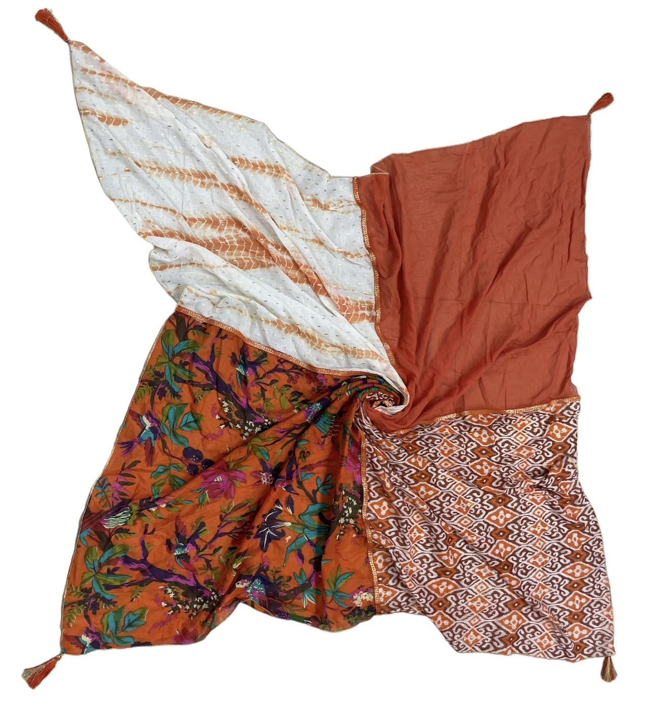 Foulard patchwork ethnique et fleurs orange