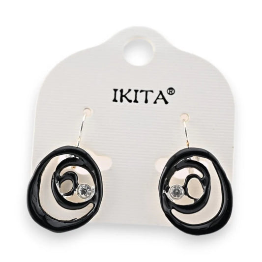 Boucles d'oreilles spirale noire de chez Ikita