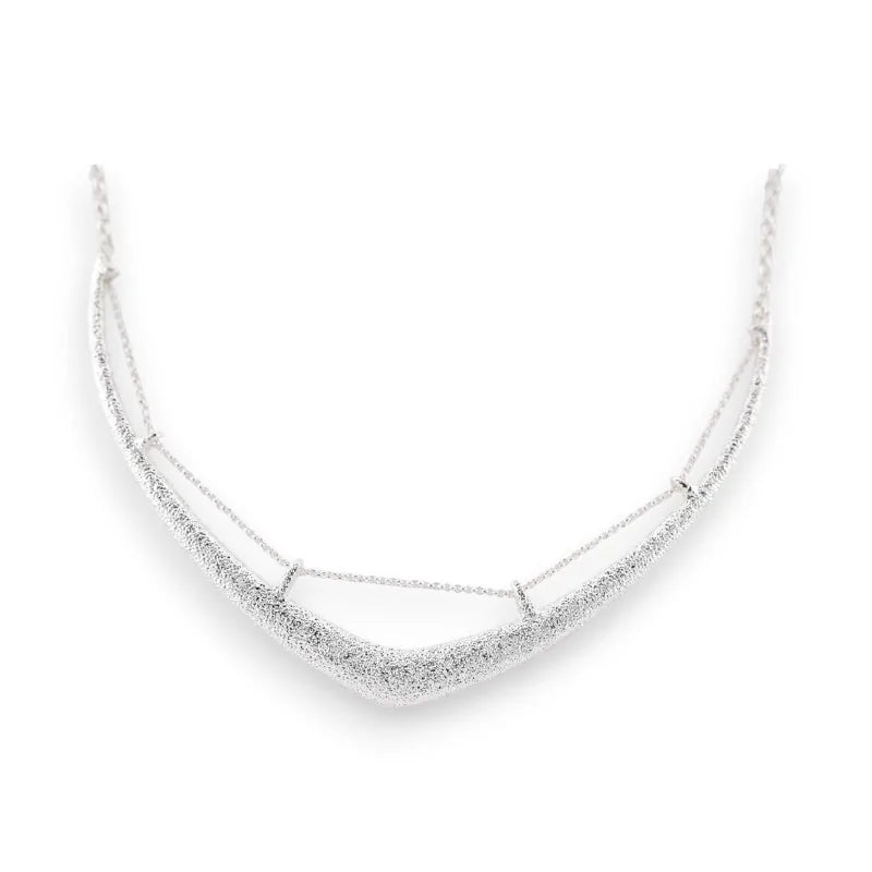 Collier Semi-Rigide Argenté Martelé  de chez Ikita