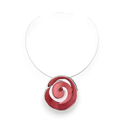 Collier ras de cou avec pendentif spirale rouge bordeaux sur fil argenté, design minim...