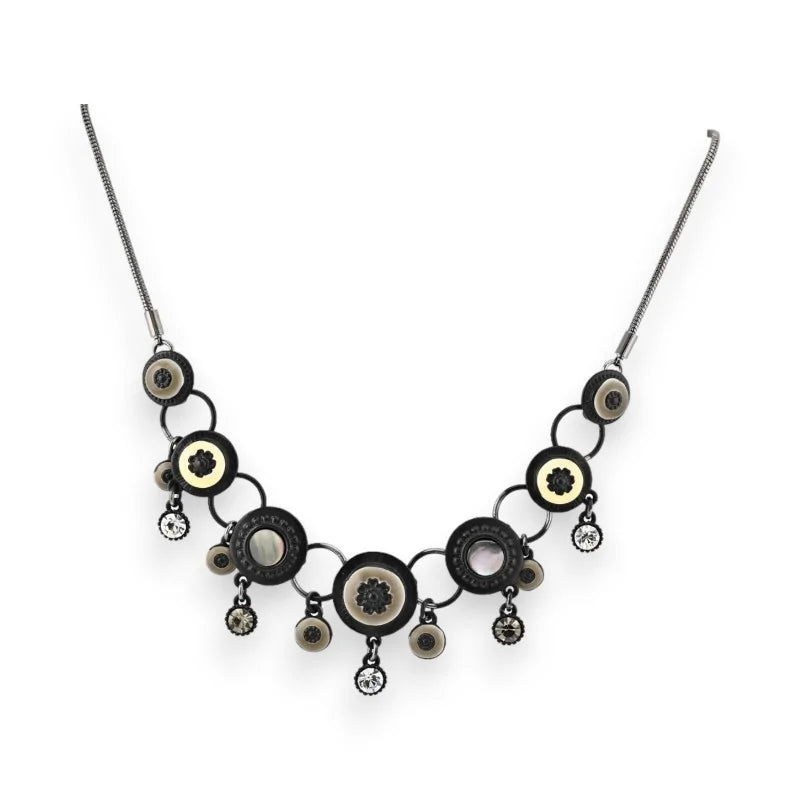 Collier fantaisie Ikita à cercles modernes noirs et blancs avec pendentifs