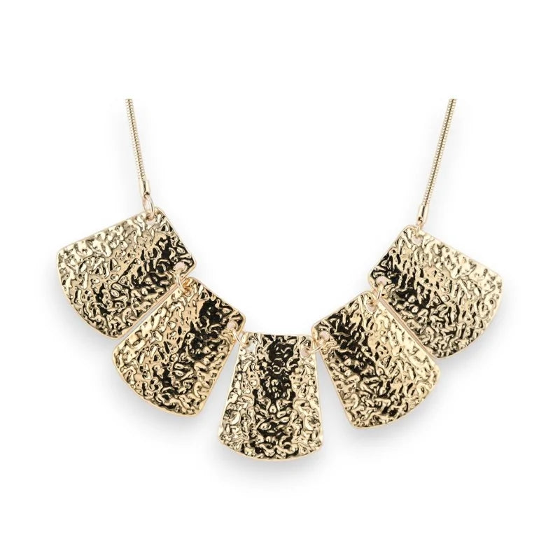 Collier fantaisie doré martelé  de chez Ikita