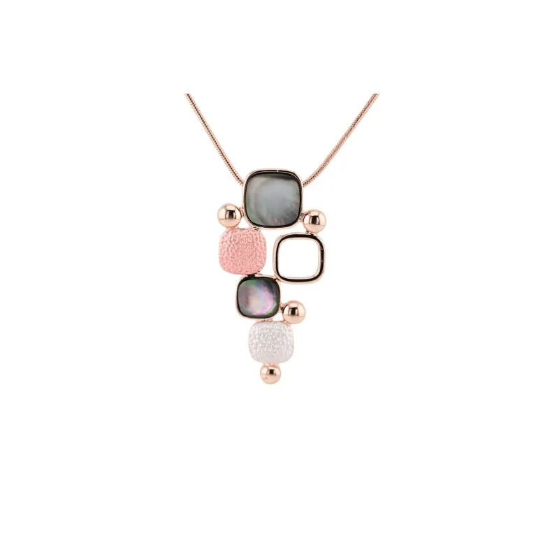 Collier fantaisie géométrique  rose de chez Ikita