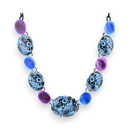 Collier Fantaisie Graphisme bleu violet de chez Ikita