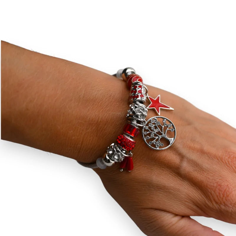Bracelet charms rigide avec perles rouges et argentées, pendentifs étoile et arbre de...