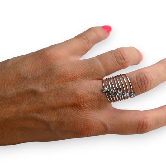 Bague acier argentée ressort strass