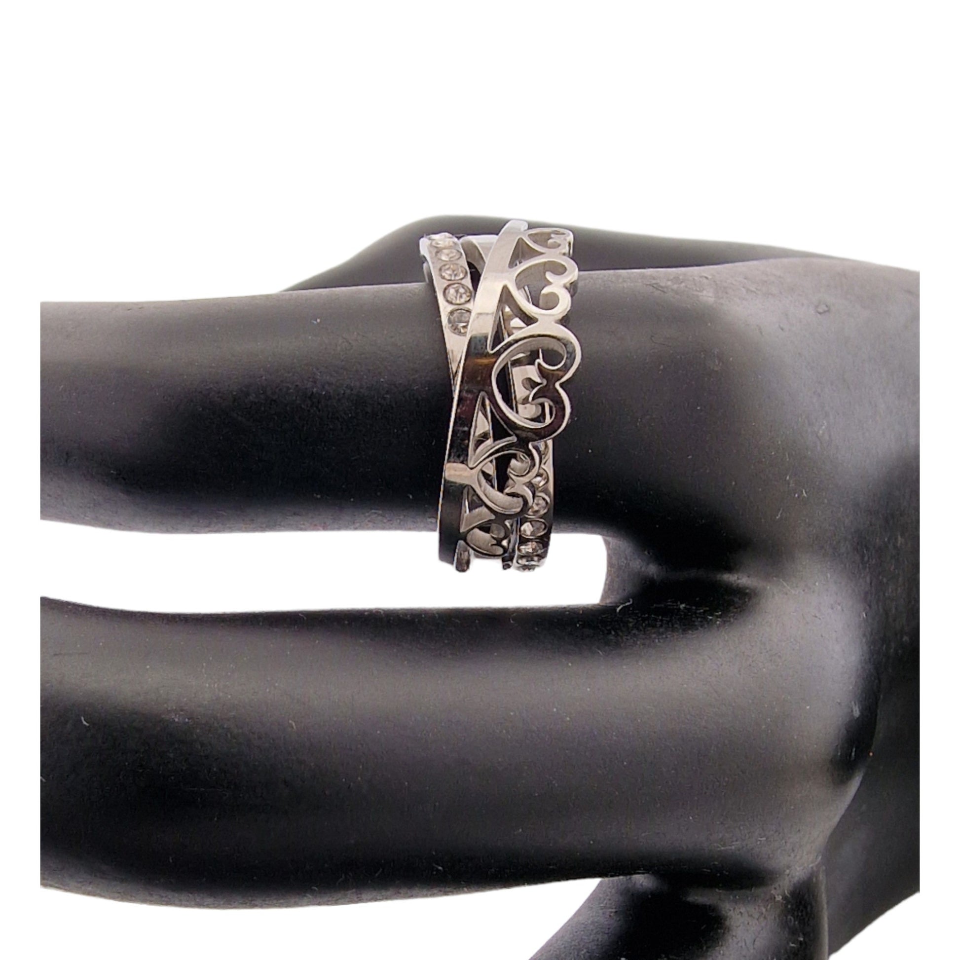 Bague coeur et strass entrelacer acier argenté