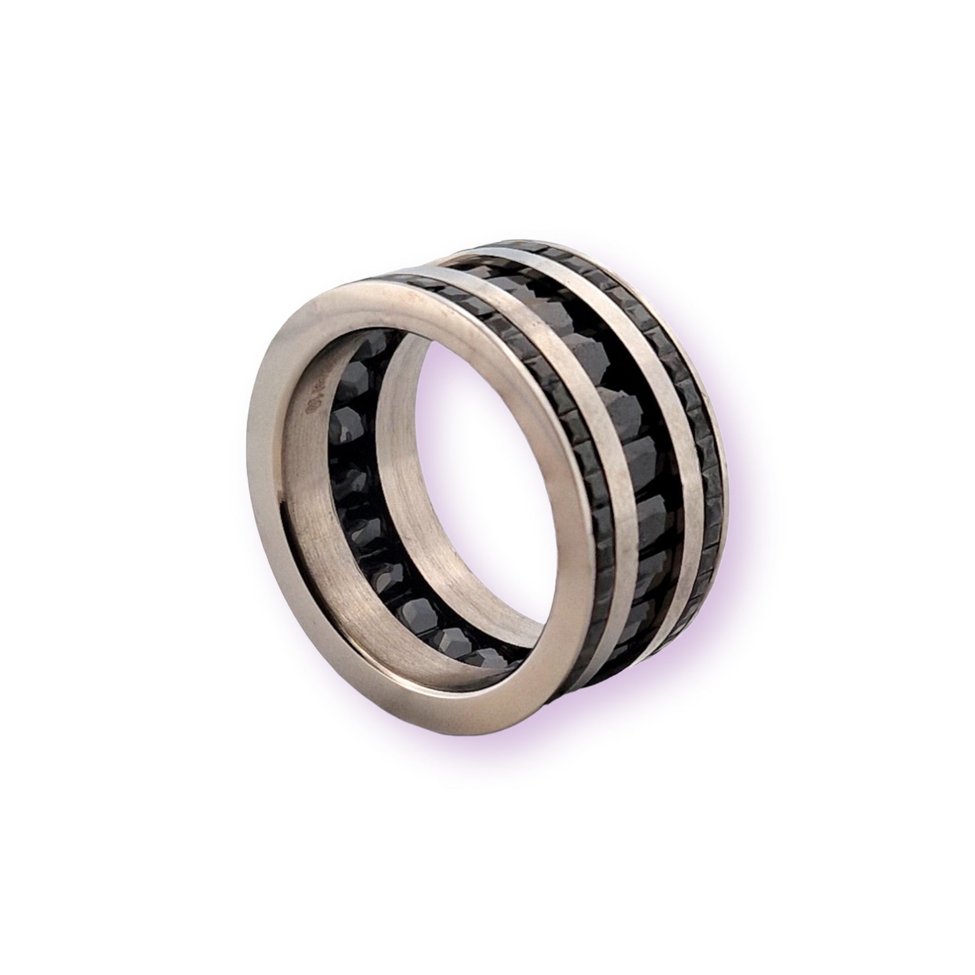 Bague tendance argenté et pierre noire