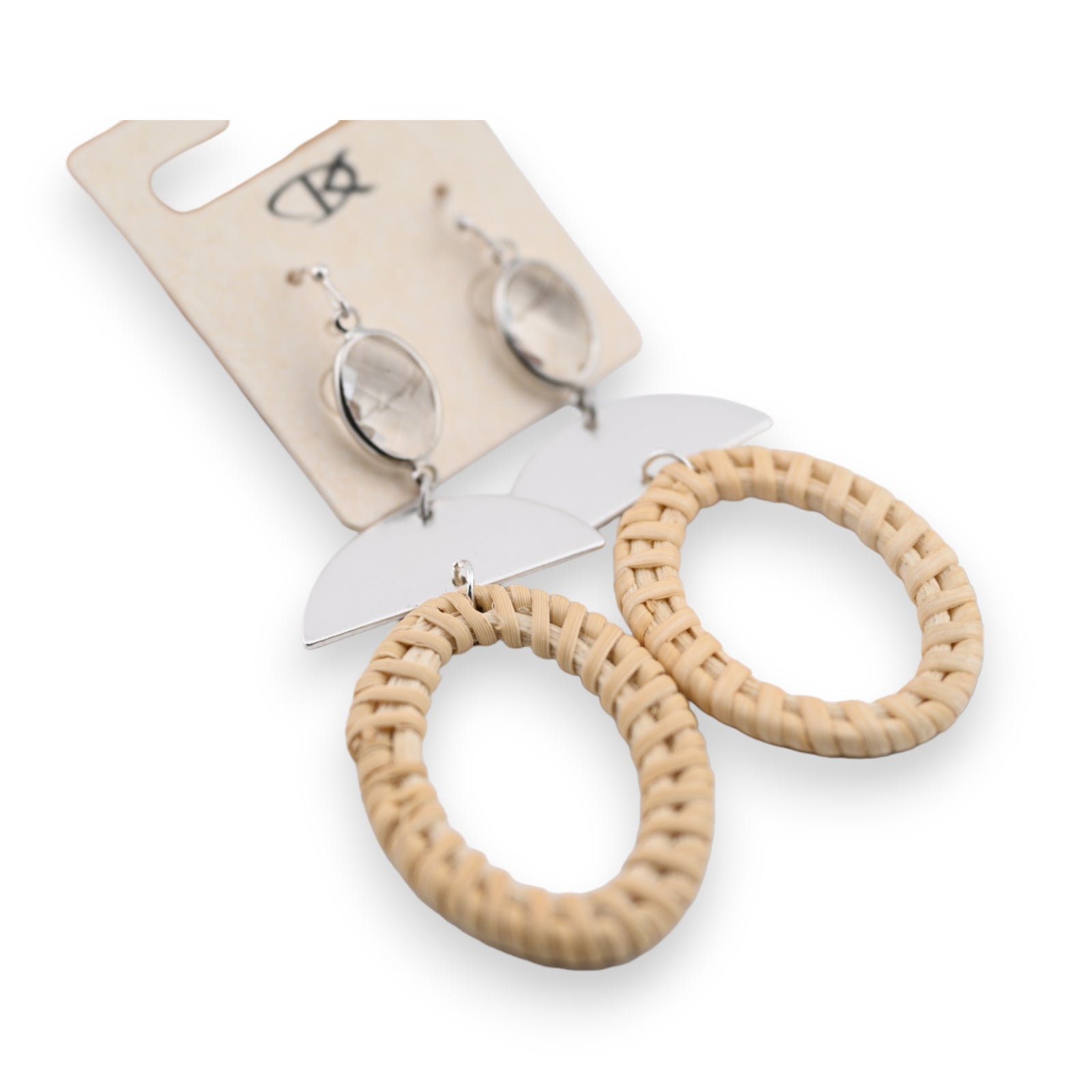 Boucle d'oreille fantaisie pendante argentée et osier