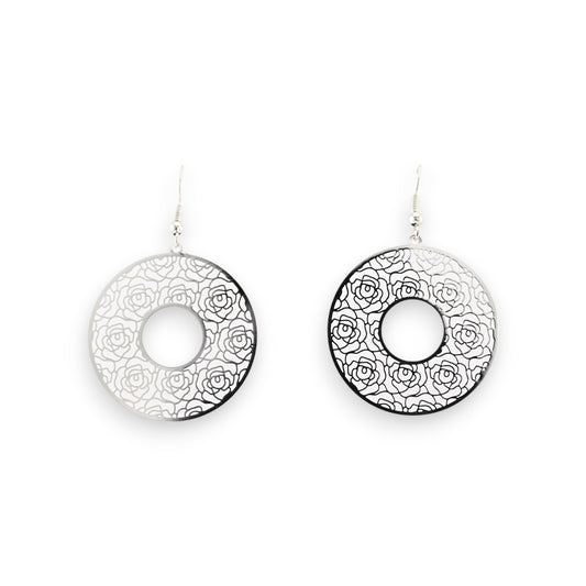 Boucle d'oreille ronde motif dentelle métal argenté