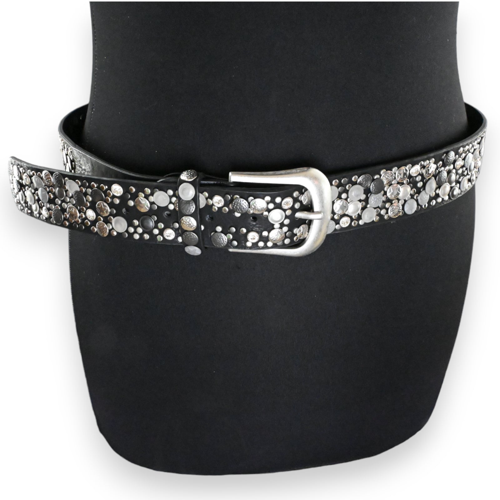 Ceinture femme cloutée argentée et noire