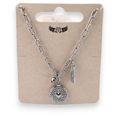 Coller acier argenté médaillon strass et petit coeur