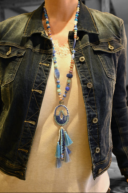 Collier sautoir nuances bleu médaillon ovale