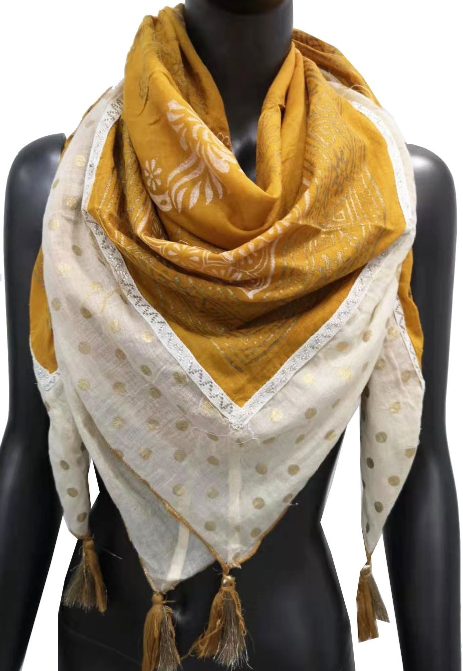 Foulard carré ethnique à détails dorés