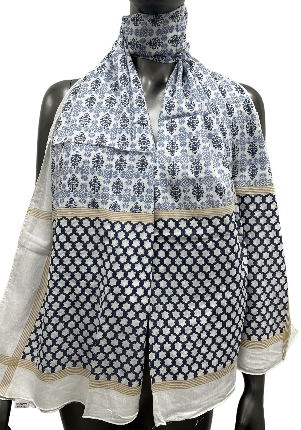 Foulard ethnique bleu marine