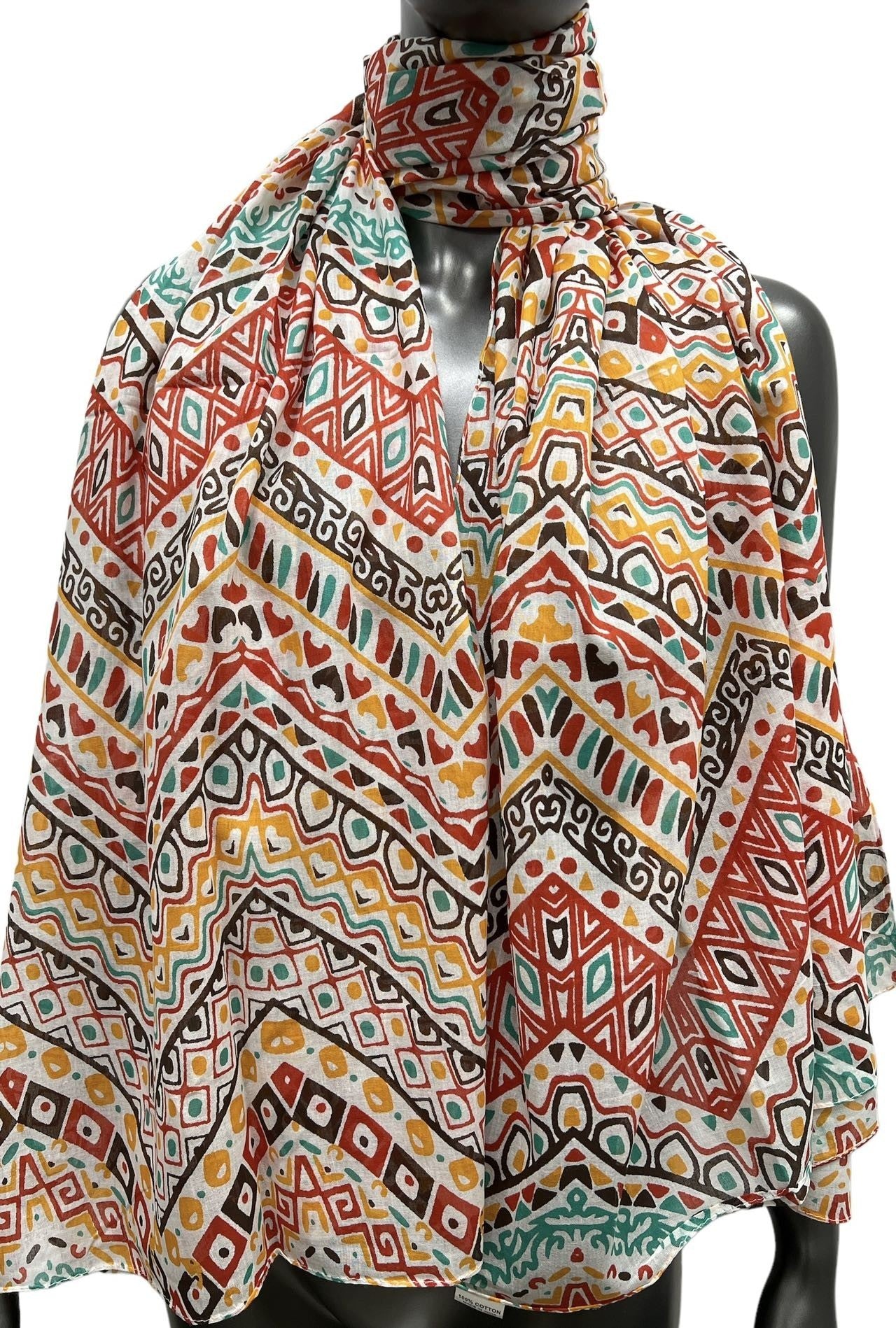 Foulard ethnique couleurs chaudes