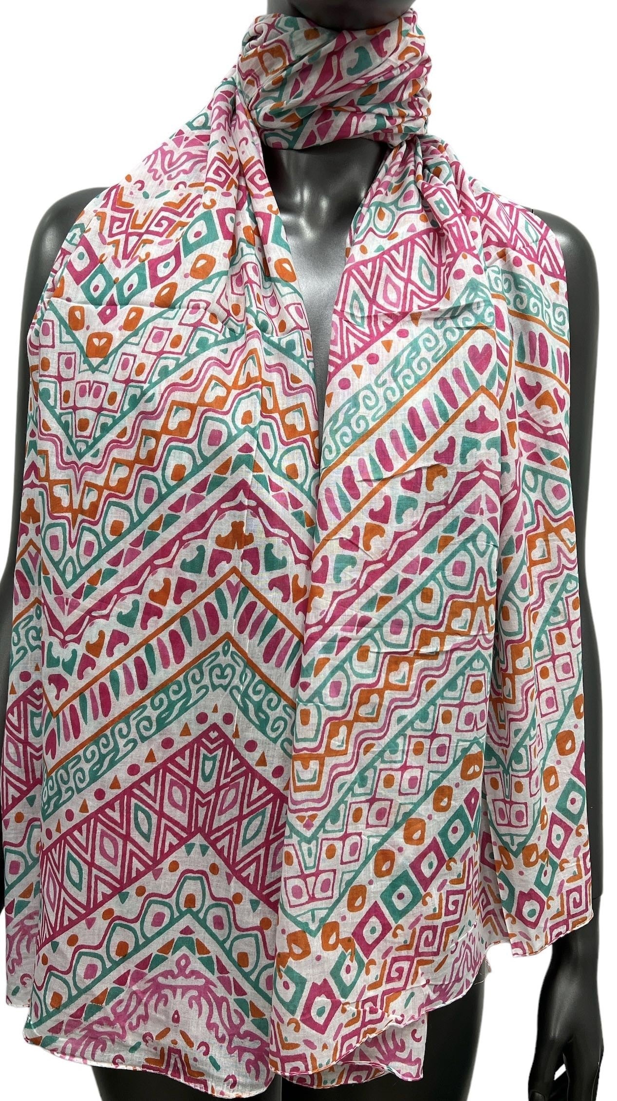 Foulard ethnique rose et vert