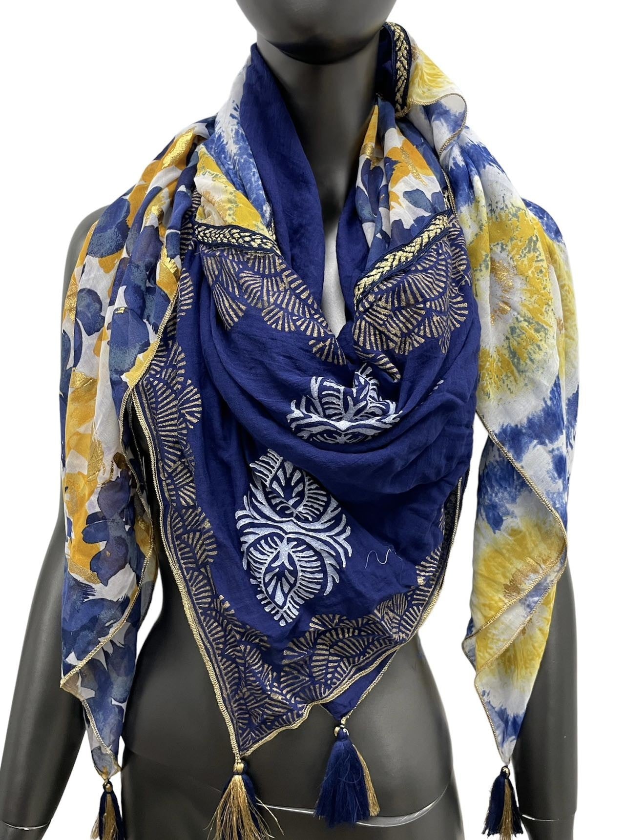 Foulard patchwork fleurs et cercles jaune et bleu