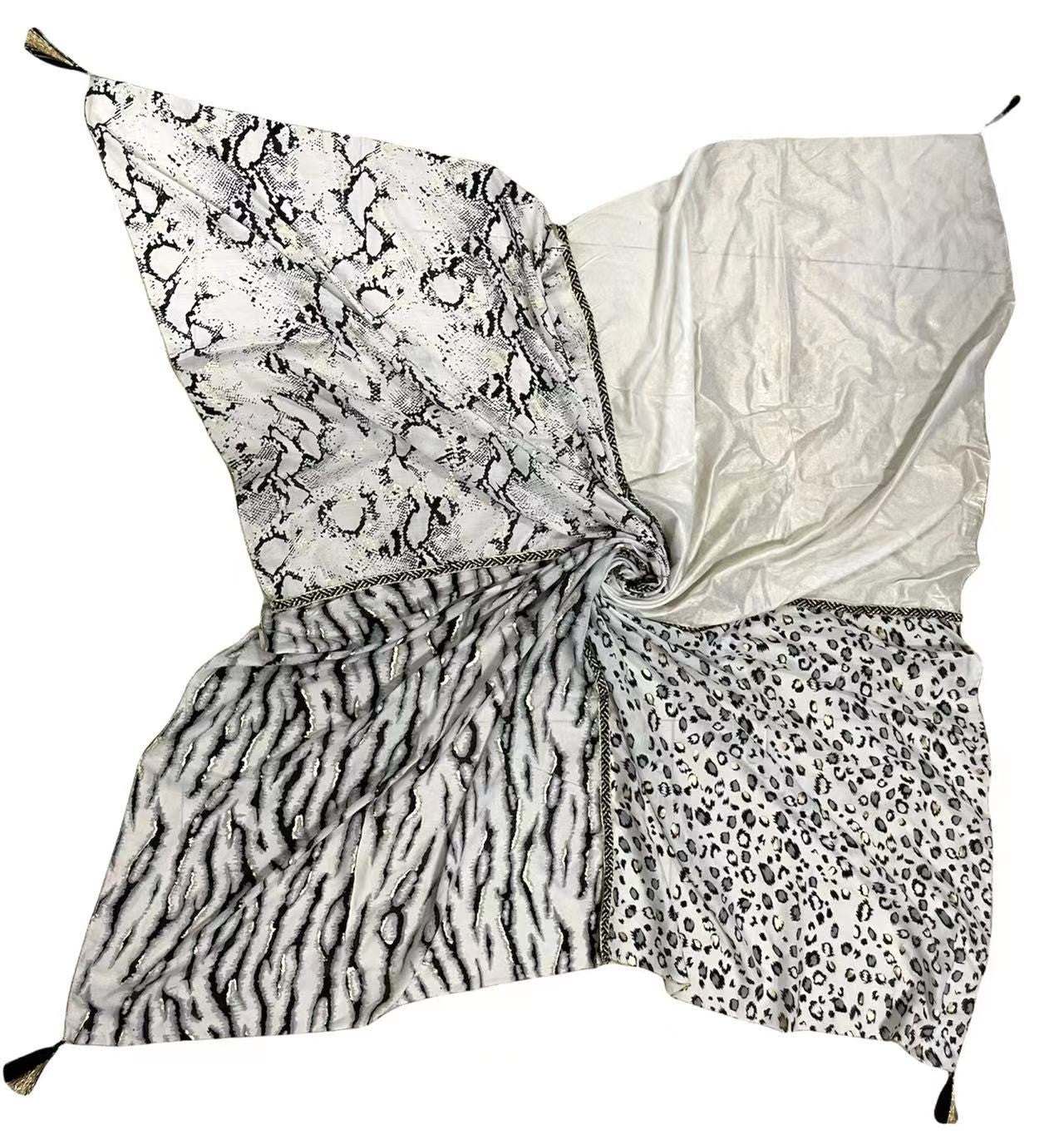 Foulard patchwork léopard et zèbre noir et blanc