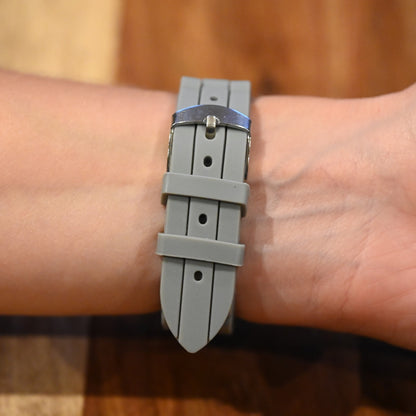 Montre Ernest silicone gris foncé cadran strass