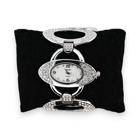 Montre fantaisie argentée forme design strass